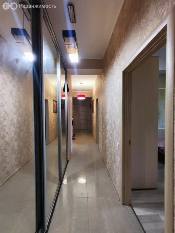 3-комнатная квартира: Евпатория, улица Полупанова, 27А (103.4 м) - Фото 1