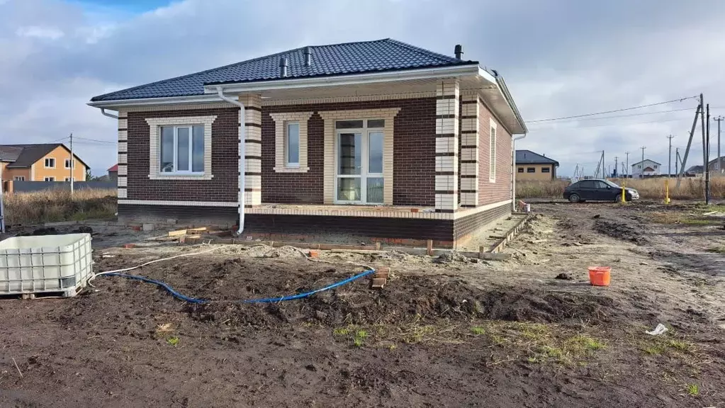 Дом в Курская область, Курский район, Новопоселеновский сельсовет, д. ... - Фото 2