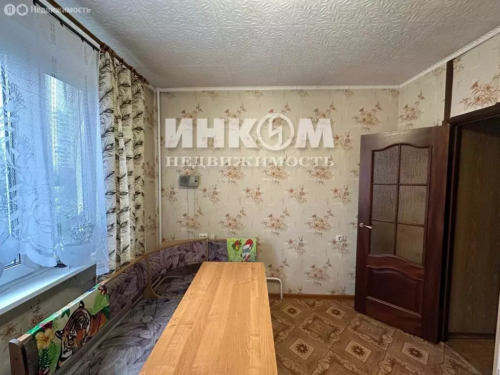 3-комнатная квартира: Москва, Новопеределкинская улица, 8 (75 м) - Фото 1