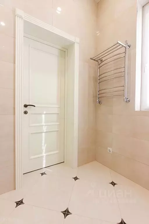 Дом в Ленинградская область, Гатчинский муниципальный округ, д. ... - Фото 1