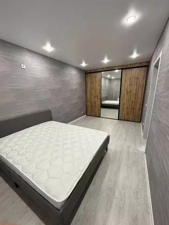 2-к кв. Татарстан, Казань ул. Александра Курынова, 4к4 (55.0 м) - Фото 0