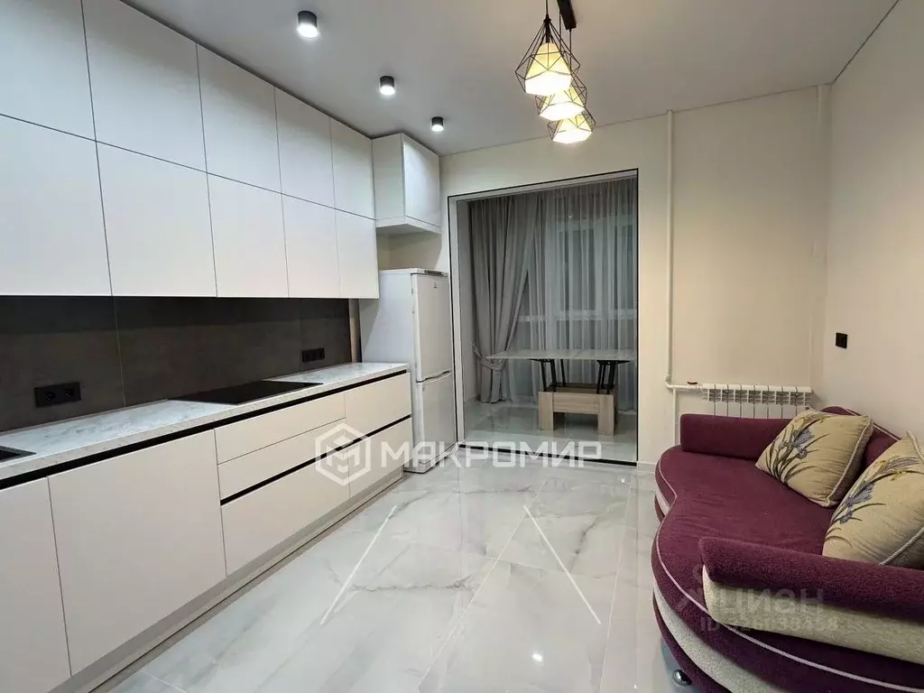 2-к кв. Ханты-Мансийский АО, Сургут ул. Мелик-Карамова, 88 (77.0 м) - Фото 2