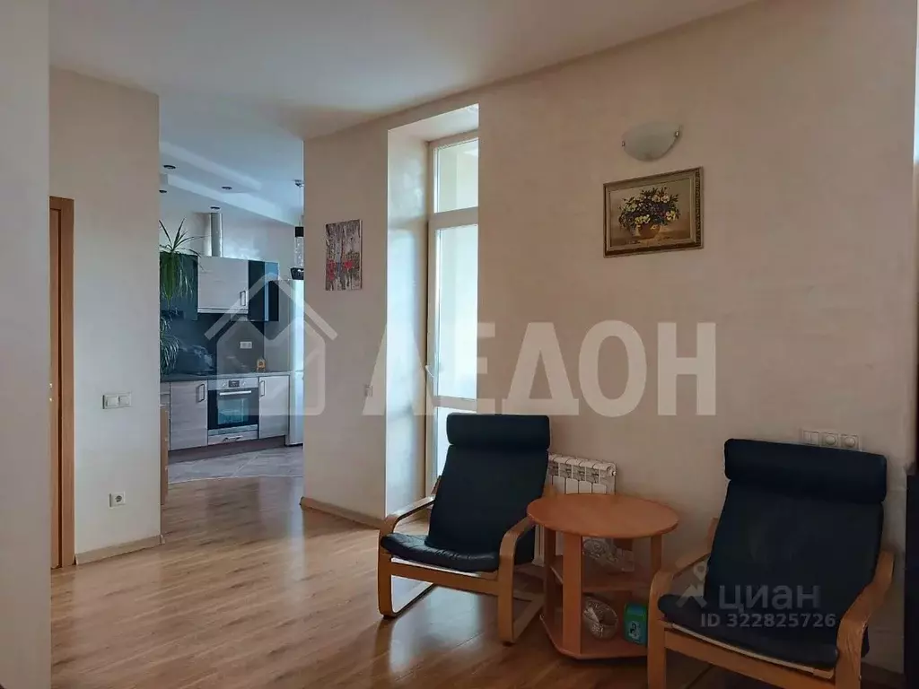 1-к кв. Омская область, Омск Октябрьская ул., 35 (42.8 м) - Фото 1