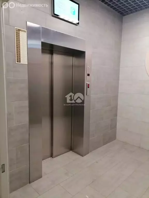 3-комнатная квартира: Новосибирск, улица Петухова, 172 (69.7 м) - Фото 2