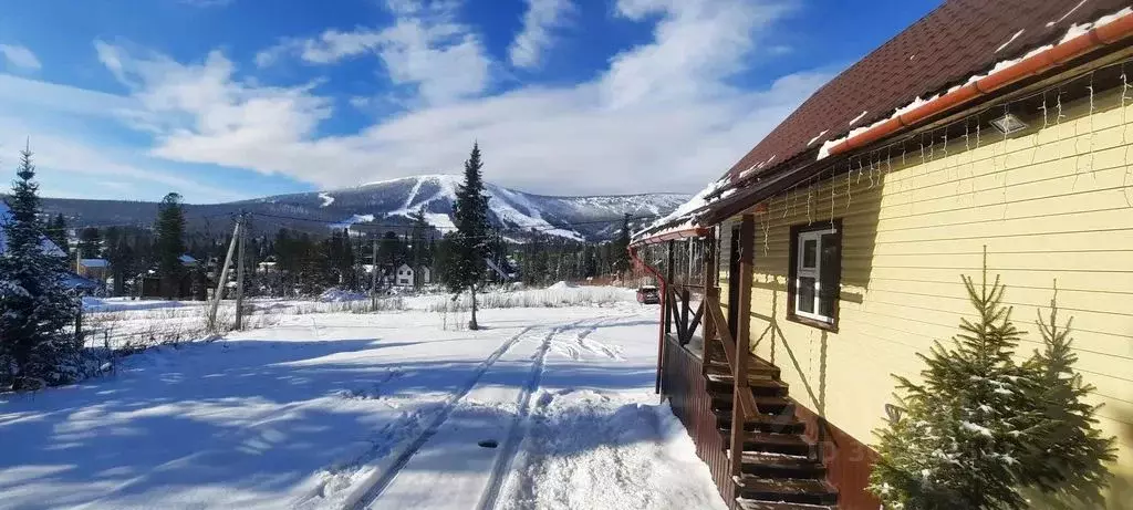 Дом в Кемеровская область, Таштагольский район, Шерегешское городское ... - Фото 0