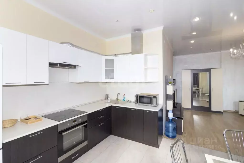 1-к кв. Тюменская область, Тюмень Депутатская ул., 110 (59.0 м) - Фото 2