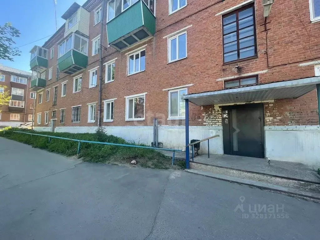 Комната Удмуртия, Сарапул пос. Южный, ул. Фурманова, 16А (15.2 м) - Фото 1