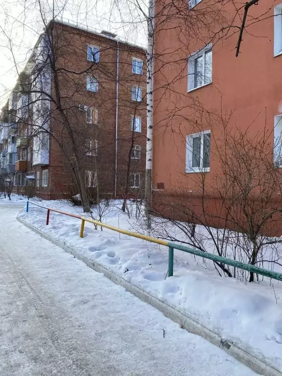 3-к кв. Омская область, Омск ул. 5-я Линия, 221 (58.4 м) - Фото 1