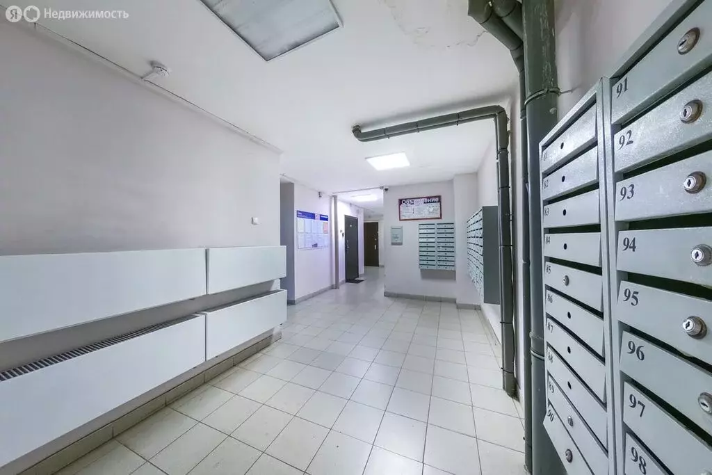 2-комнатная квартира: Екатеринбург, Майкопская улица, 25 (61.3 м) - Фото 1
