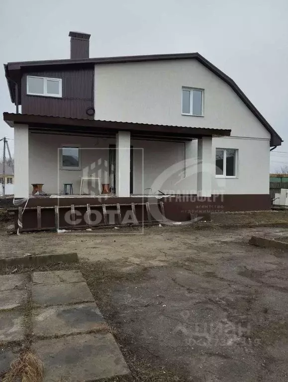 Дом в Воронежская область, с. Новая Усмань ул. Кирова, 105 (130 м) - Фото 1