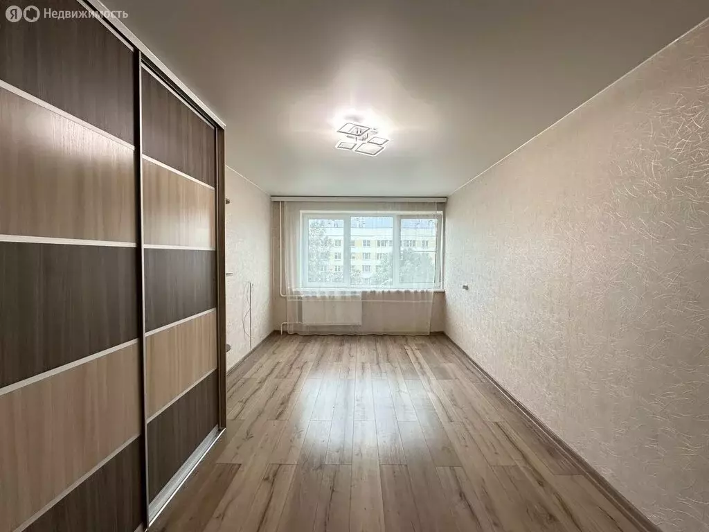 3-комнатная квартира: посёлок Шушары, территория Пулковское, 33 (60 м) - Фото 1