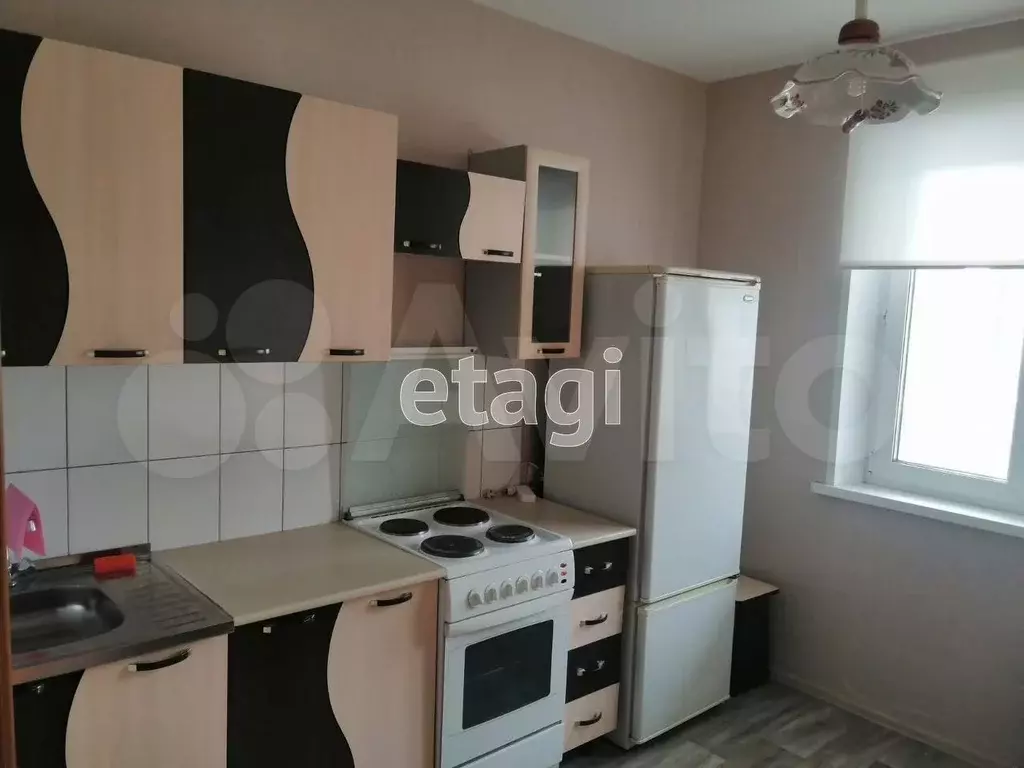 1-к. квартира, 42 м, 8/10 эт. - Фото 1