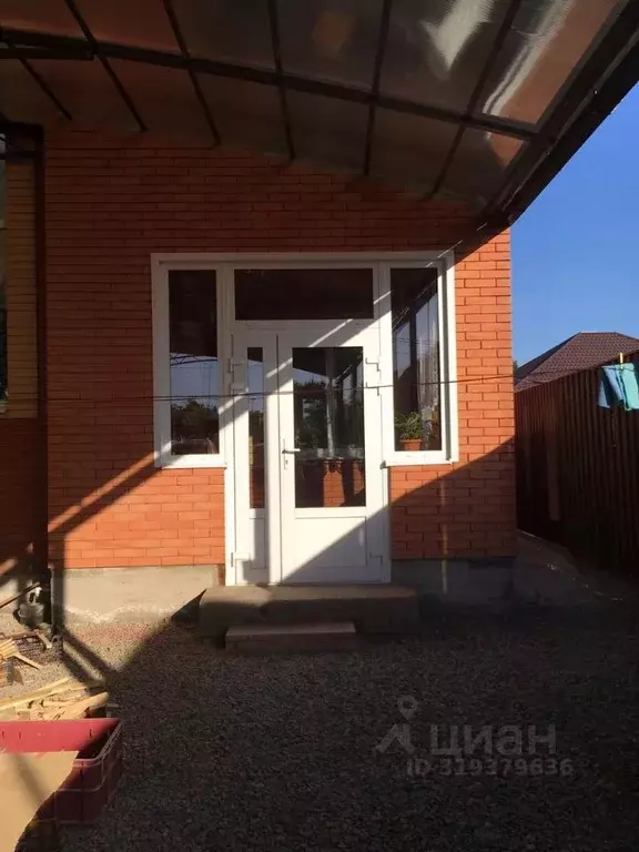 Дом в Ростовская область, Батайск Ставропольская ул., 127 (114 м) - Фото 1