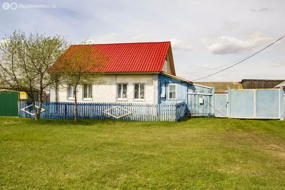 Дом в Ялуторовский район, деревня Авазбакеева (56 м) - Фото 1