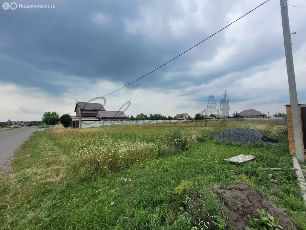 Участок в Старый Оскол, Отрадная улица (18.65 м) - Фото 1
