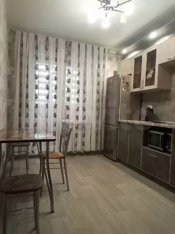 1-к. квартира, 38 м, 7/10 эт. - Фото 1