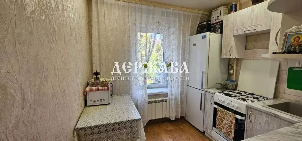 2-к кв. Белгородская область, Старый Оскол Степной мкр, 5 (46.0 м) - Фото 2