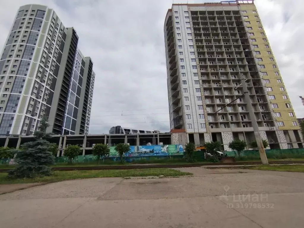 Помещение свободного назначения в Татарстан, Набережные Челны просп. ... - Фото 1