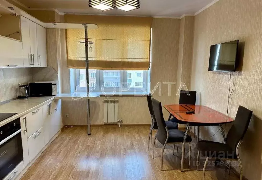 2-к кв. Тюменская область, Тюмень Заречный проезд, 41 (76.0 м) - Фото 1