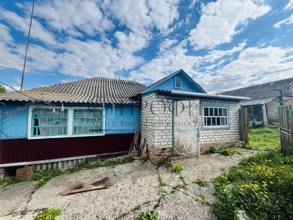 Дом в Белгородская область, Новооскольский городской округ, с. ... - Фото 0