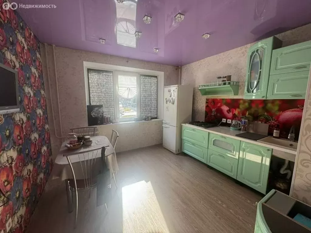 1-комнатная квартира: Саратов, улица имени П.Ф. Батавина, 19 (44 м) - Фото 0