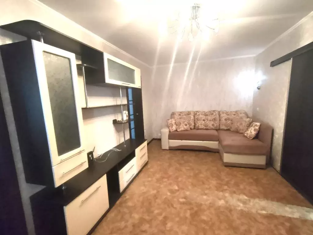 3-к кв. Омская область, Омск ул. Марченко, 9 (48.5 м) - Фото 2