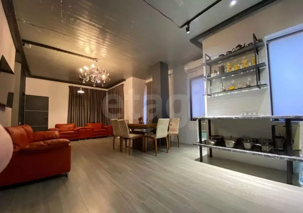 Дом в Севастополь ул. Артиллеристов, 109 (214 м) - Фото 1