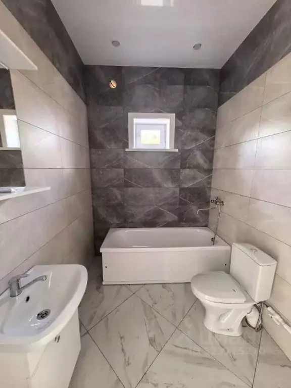 Дом в Иркутская область, Иркутский муниципальный округ, с. ... - Фото 1