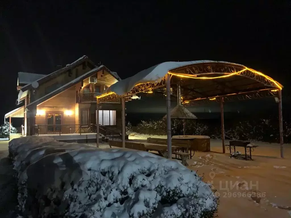 Дом в Башкортостан, Туймазинский район, Николаевский сельсовет, с. ... - Фото 2