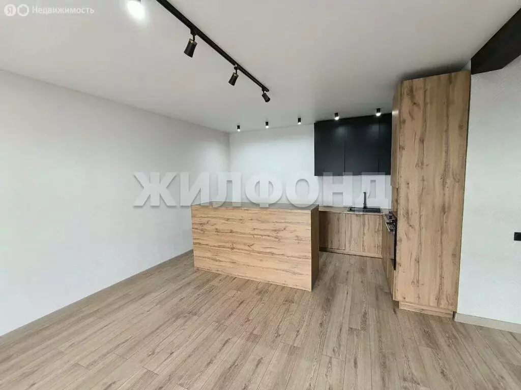 Дом в Усть-Абаканский район, посёлок Тепличный, 2-я Красноармейская ... - Фото 1