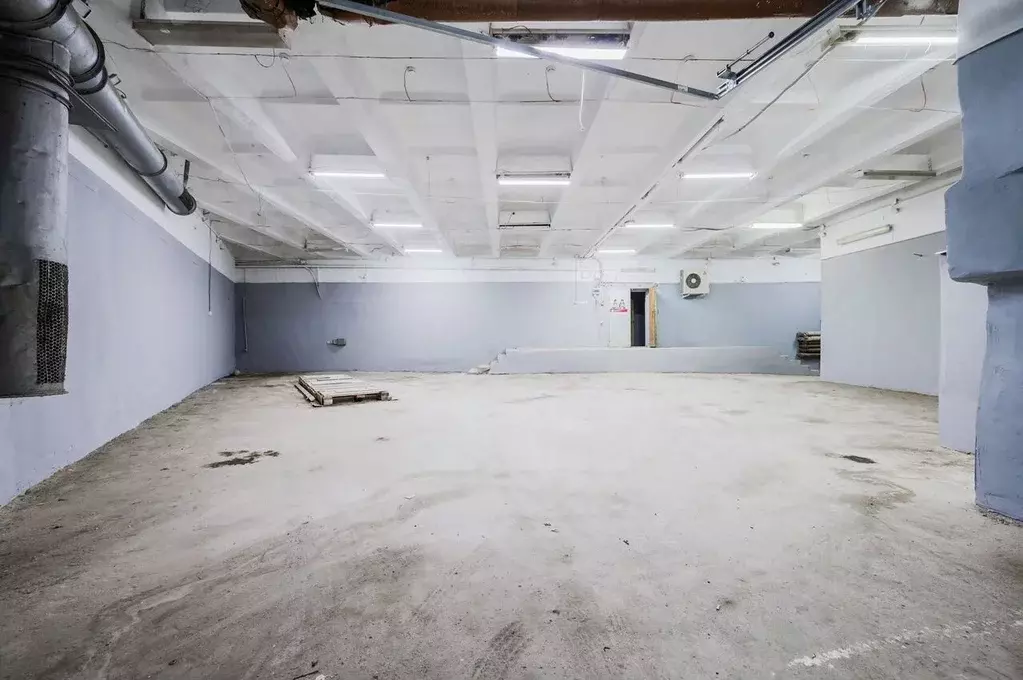 Помещение свободного назначения в Свердловская область, Екатеринбург ... - Фото 2