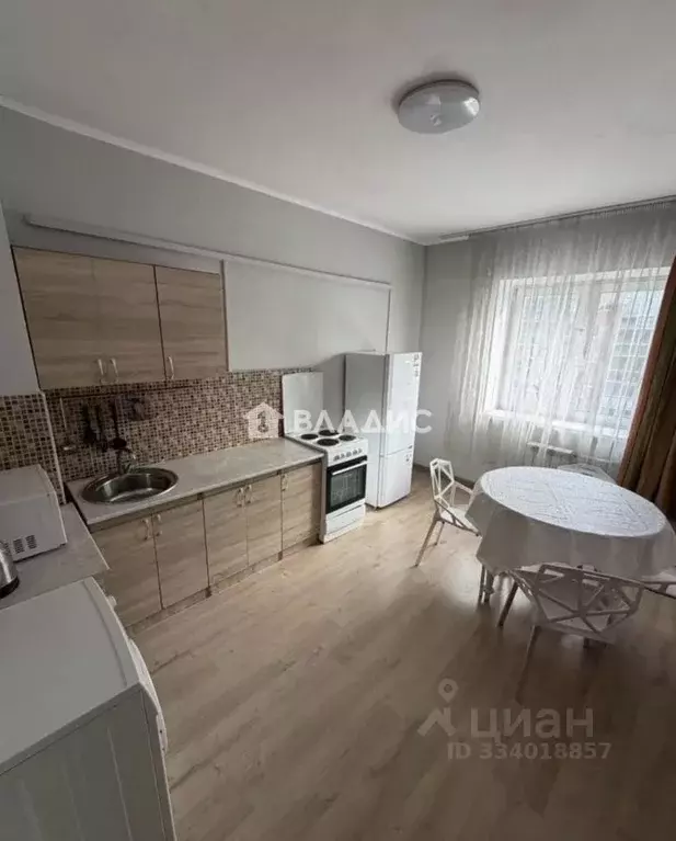 2-к кв. Бурятия, Улан-Удэ ул. Смолина, 81 (53.3 м) - Фото 1