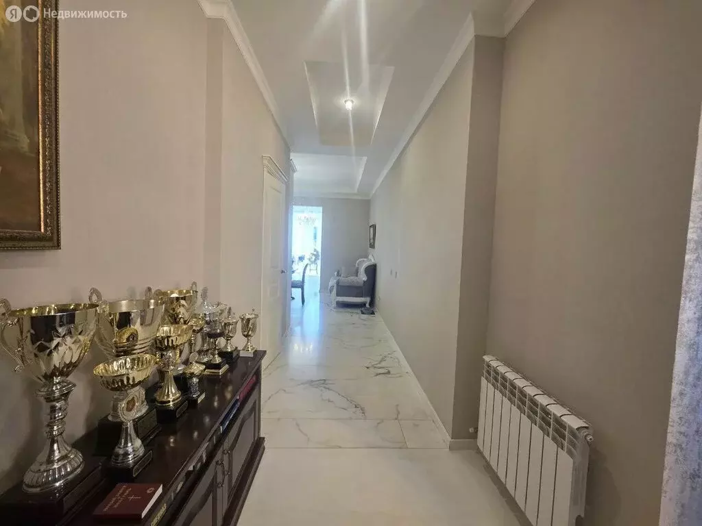 2-комнатная квартира: Ялта, улица Володарского, 1 (87.9 м) - Фото 2