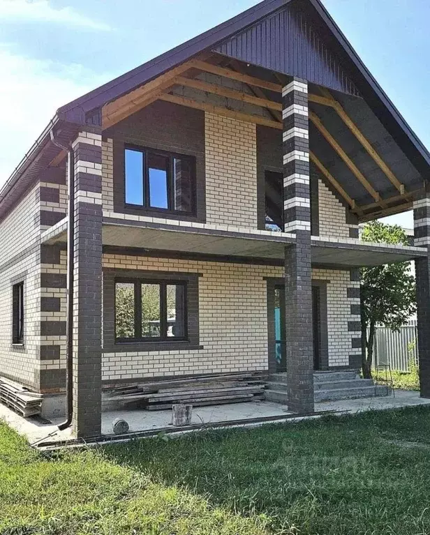 Дом в Краснодарский край, Краснодар ул. Ирклиевская, 4 (139 м) - Фото 0