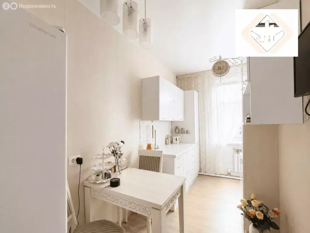 2-комнатная квартира: Партизанск, Ленинская улица, 16 (56.6 м) - Фото 1