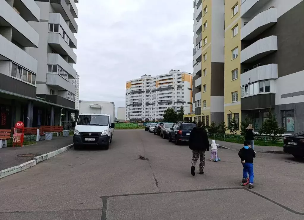 Торговая площадь в Санкт-Петербург пос. Парголово, ул. Тихоокеанская, ... - Фото 1