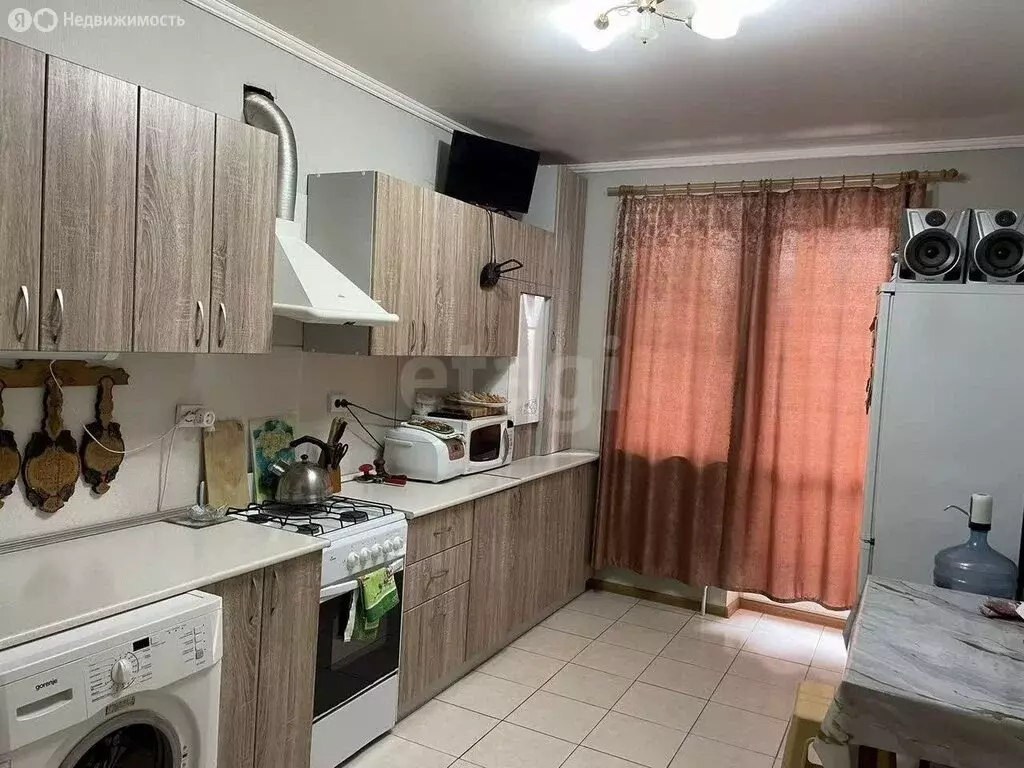 1-комнатная квартира: Батайск, улица Ушинского, 59 (42 м) - Фото 1