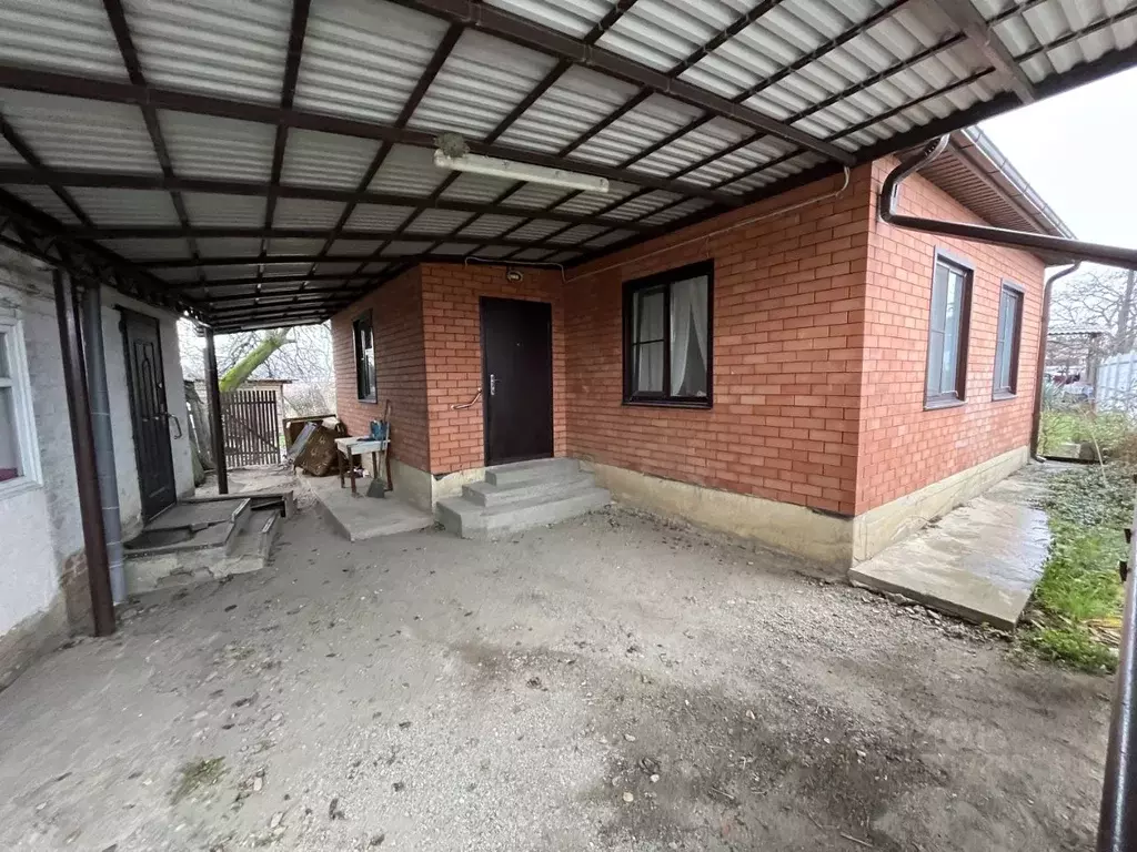 Дом в Краснодарский край, Лабинск ул. Розы Люксембург, 5 (56 м) - Фото 2