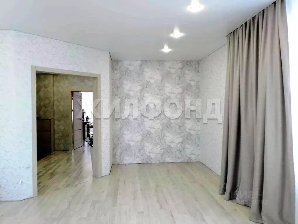 2-к кв. Хакасия, Абакан ул. Некрасова, 45 (85.0 м) - Фото 1