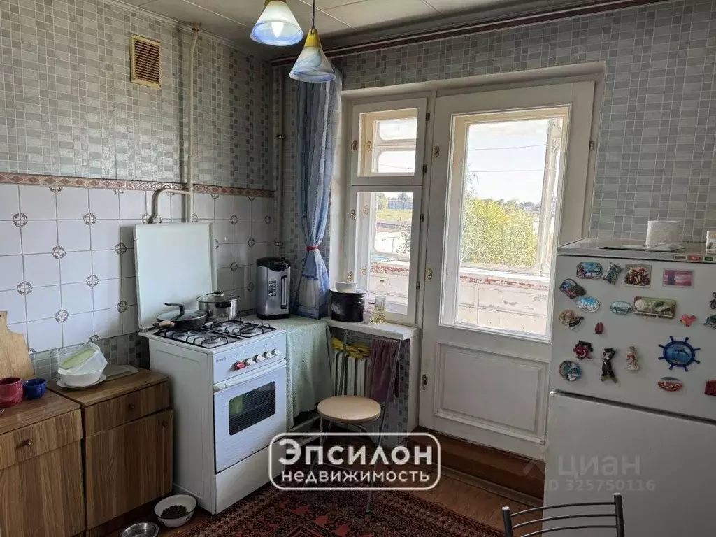 2-к кв. Курская область, Курск ул. Бойцов 9-й Дивизии, 186 (47.6 м) - Фото 1