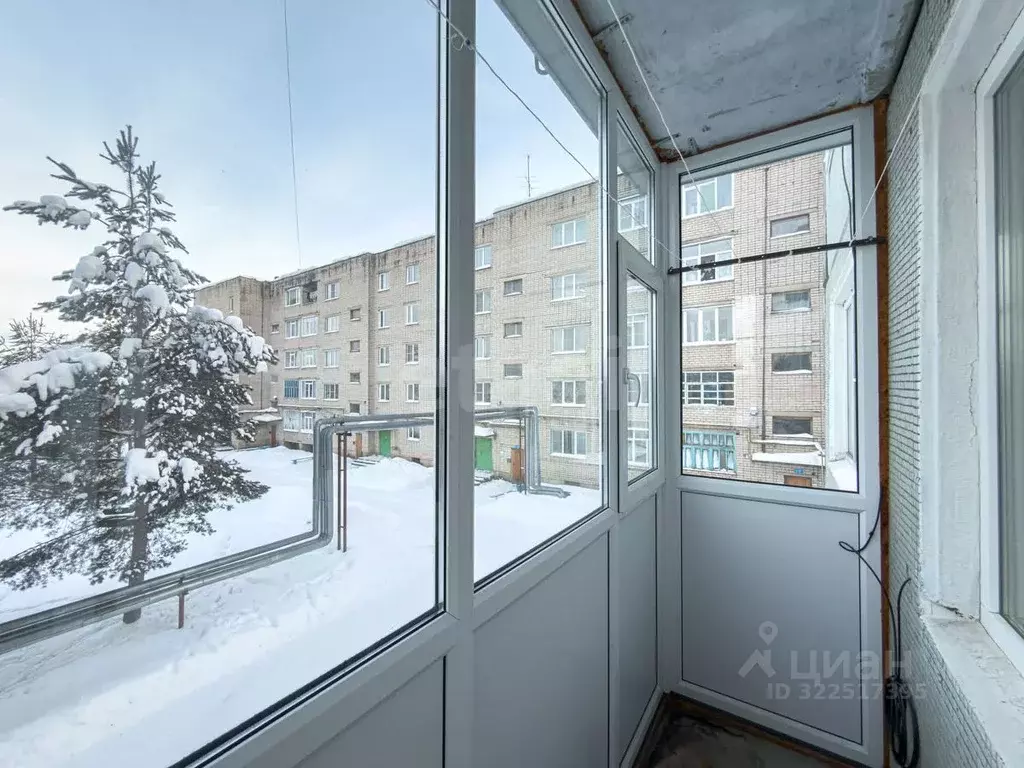 3-к кв. Вологодская область, пос. Кипелово 3 (50.0 м) - Фото 1