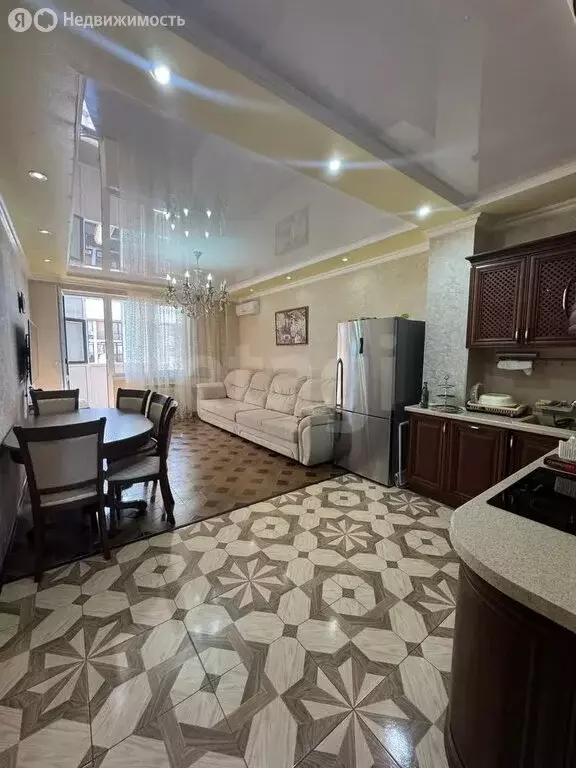 3-комнатная квартира: Анапа, Таманская улица, 24 (104.8 м) - Фото 2