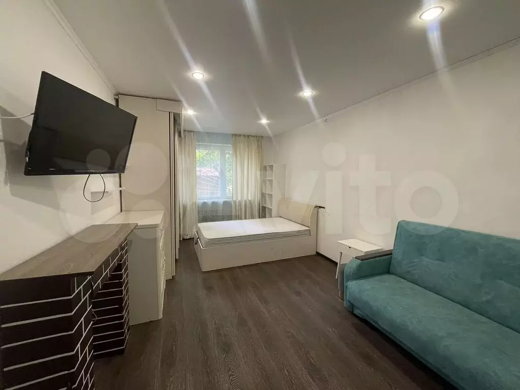 2-к. квартира, 42,9 м, 1/6 эт. - Фото 0