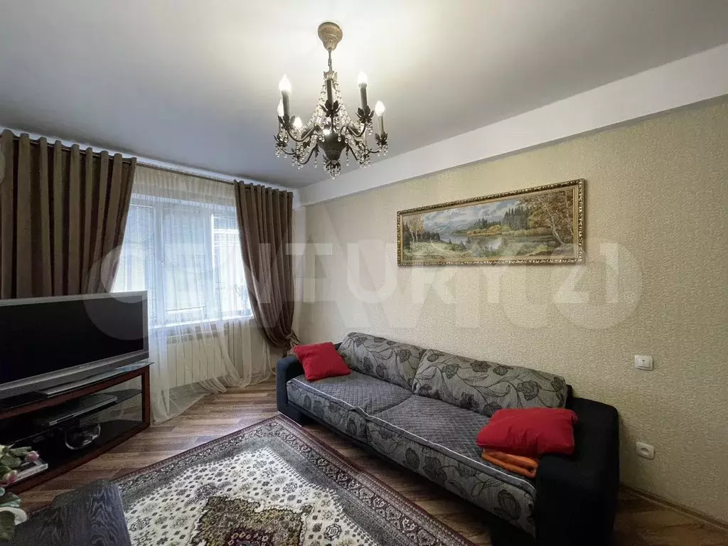2-к. квартира, 50 м, 5/5 эт. - Фото 0
