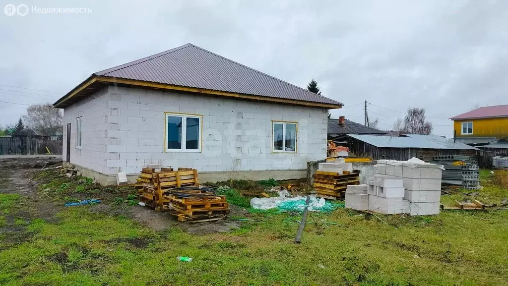 Дом в село Туринская Слобода, Садовая улица (98 м) - Фото 1