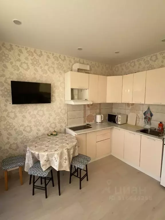1-к кв. Коми, Сыктывкар ул. Карла Маркса, 183 (34.0 м) - Фото 1