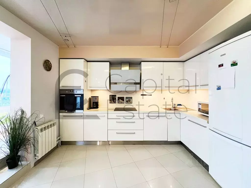 2-к кв. Нижегородская область, Нижний Новгород Волжская наб., 20 (88.0 ... - Фото 1