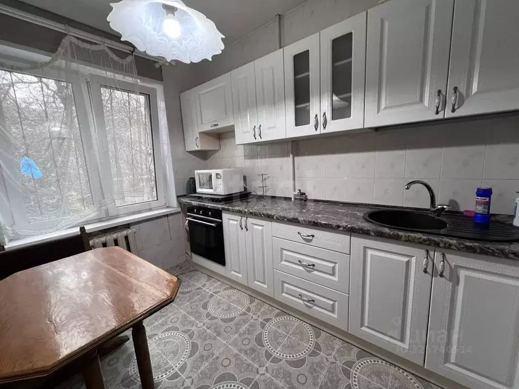 3-к кв. Крым, Симферополь ул. 60 лет Октября (62.5 м) - Фото 2