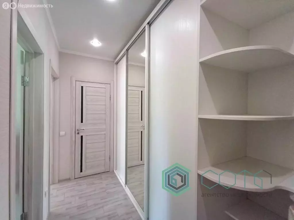 1-комнатная квартира: Калининград, Малоярославская улица, 6 (36 м) - Фото 1