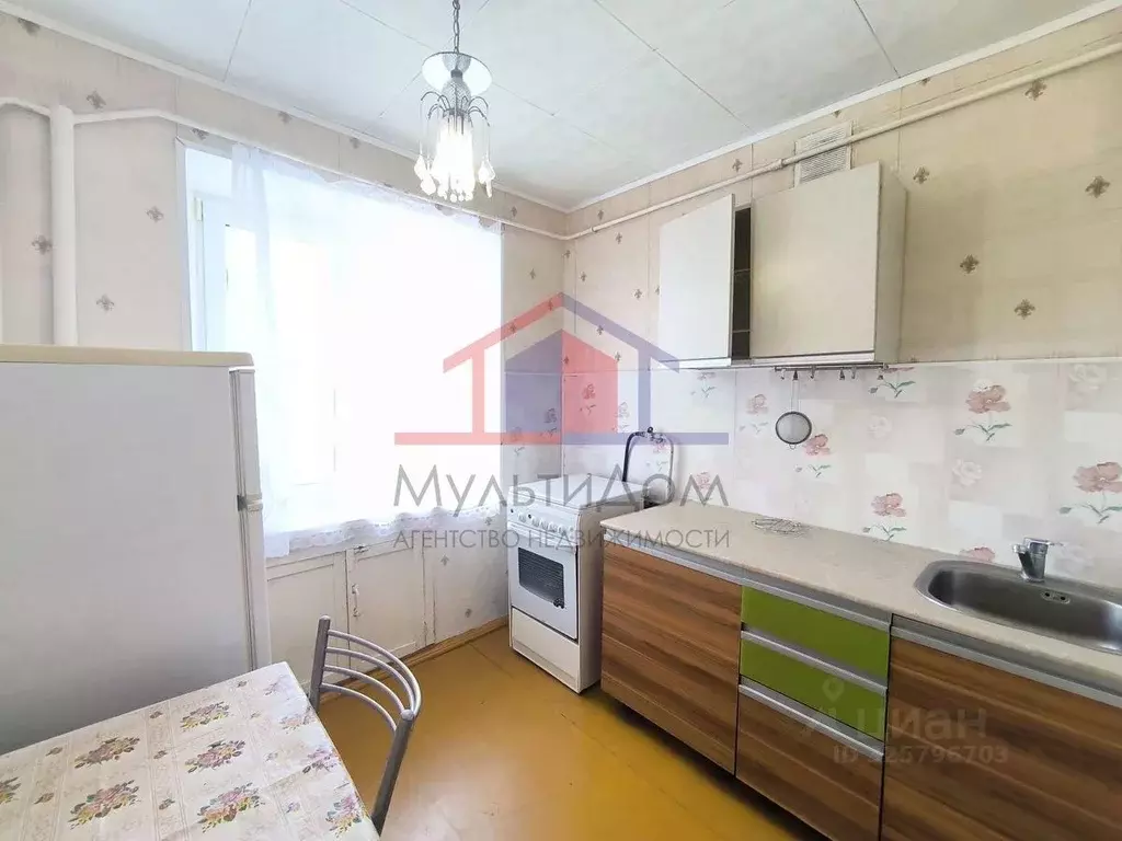 1-к кв. Белгородская область, Губкин ул. Лазарева, 30 (30.4 м) - Фото 0